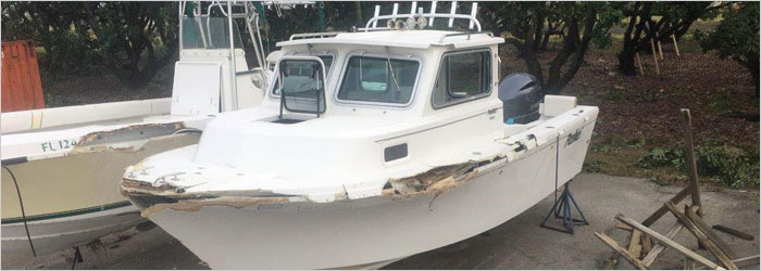 26' Lavey Craft 2001 - Insurance Salvage - Damaged Boat